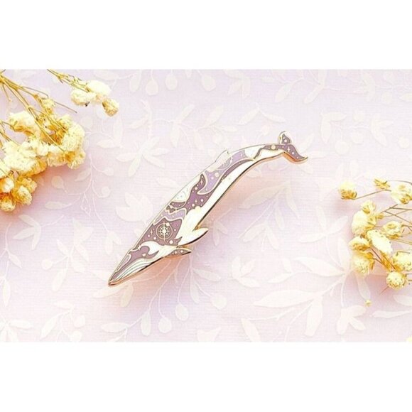 Whale Enamel Pin - Gold Plated Brooch - RARE Celestial and Sea Life Jewelry - Picture 5 of 9